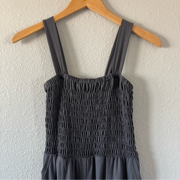Rae Mode Womens Gray Smocked Top Wide Leg Sleeveless Casual Jumpsuit Size Medium - Picture 4 of 8